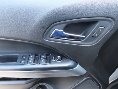 Used 2020 Chevrolet Colorado LT image 25