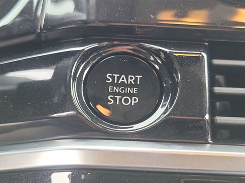 New 2025 Nissan Pathfinder Platinum image 14