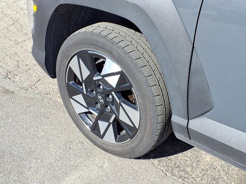 Used 2025 Hyundai Kona SEL AWD/4WD image 22