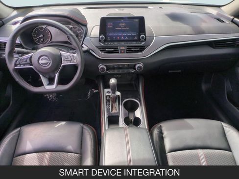 Certified 2025 Nissan Altima 2.5 SR image 13