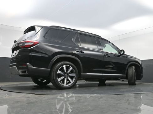 Used 2024 Honda Pilot Elite image 34