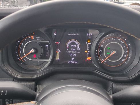 Used 2024 Jeep Gladiator Sport AWD/4WD image 28