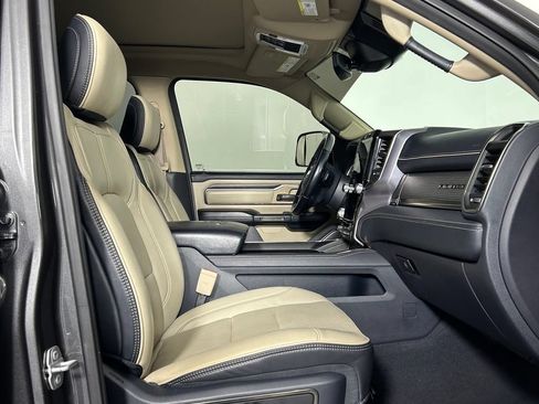 Used 2019 RAM 1500 Limited AWD/4WD image 9