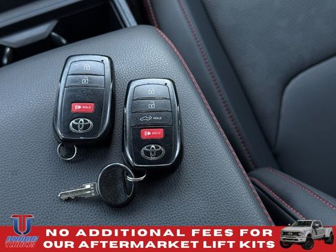 Used 2025 Toyota Tacoma TRD Pro AWD/4WD image 41
