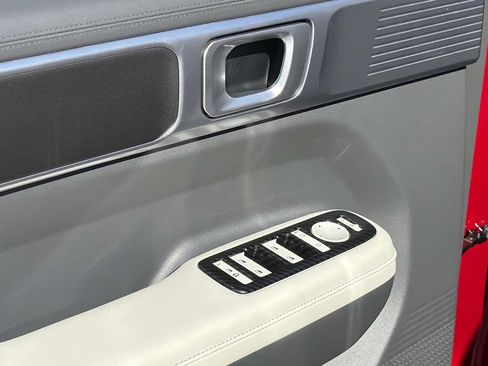 Used 2025 Hyundai Santa Fe SEL FWD image 25