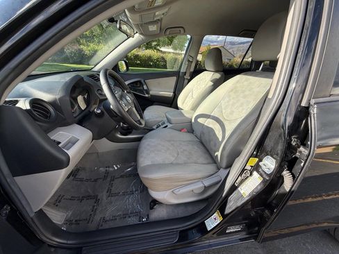 Used 2012 Toyota RAV4 FWD w/ Value Pkg image 10