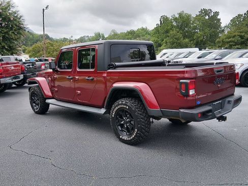 Used 2022 Jeep Gladiator Sport AWD/4WD image 6