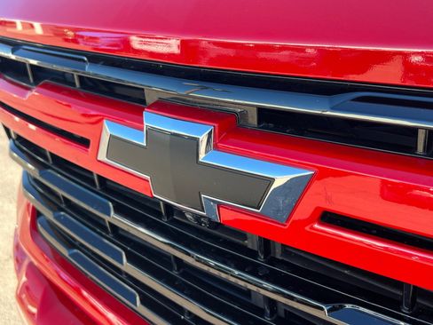 Used 2024 Chevrolet Silverado 2500 LTZ w/ LTZ Plus Package image 23