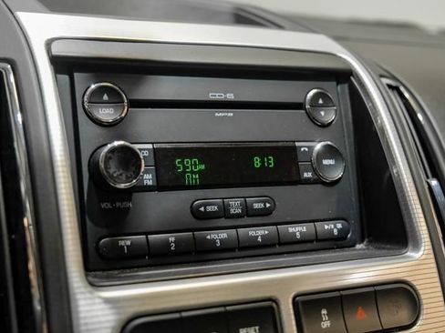 Used 2010 Ford Edge SEL image 34