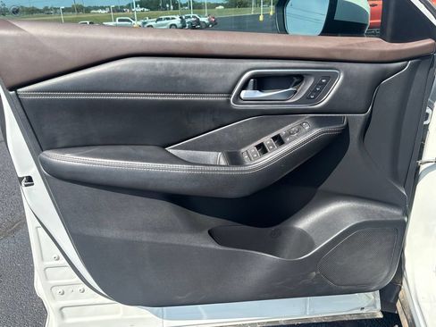 Used 2021 Nissan Rogue SL w/ Premium Package FWD image 7