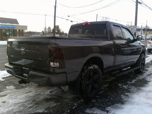 Used 2019 RAM 1500 Express w/ Express Value Package image 5