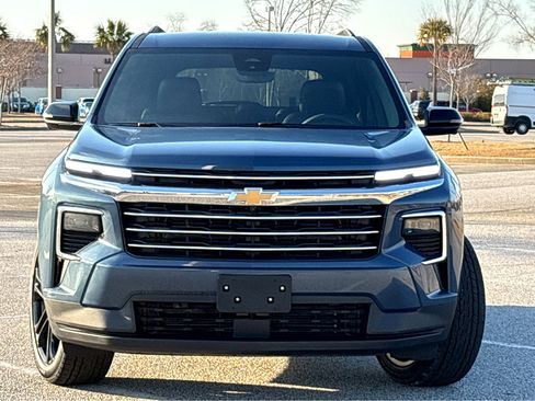 New 2026 Chevrolet Traverse LT w/ Driver Confidence Package image 2