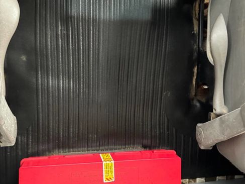 Used 2015 GMC Savana 2500 image 30