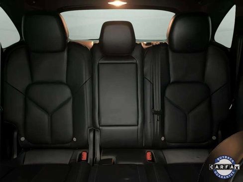 Used 2014 Porsche Cayenne S image 62