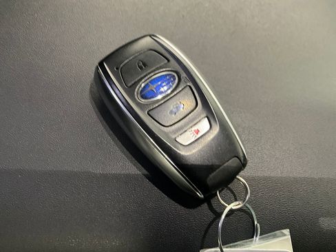 Used 2023 Subaru Outback Touring XT AWD/4WD image 14