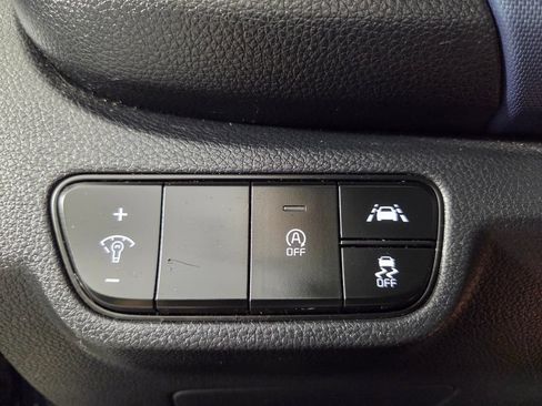 Used 2021 Kia Seltos S AWD/4WD image 19