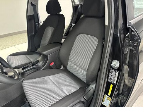 Used 2019 Hyundai Kona SE AWD/4WD image 10