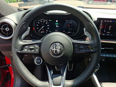 Used 2024 Alfa Romeo Tonale Ti w/ Active Assist Package AWD/4WD image 20