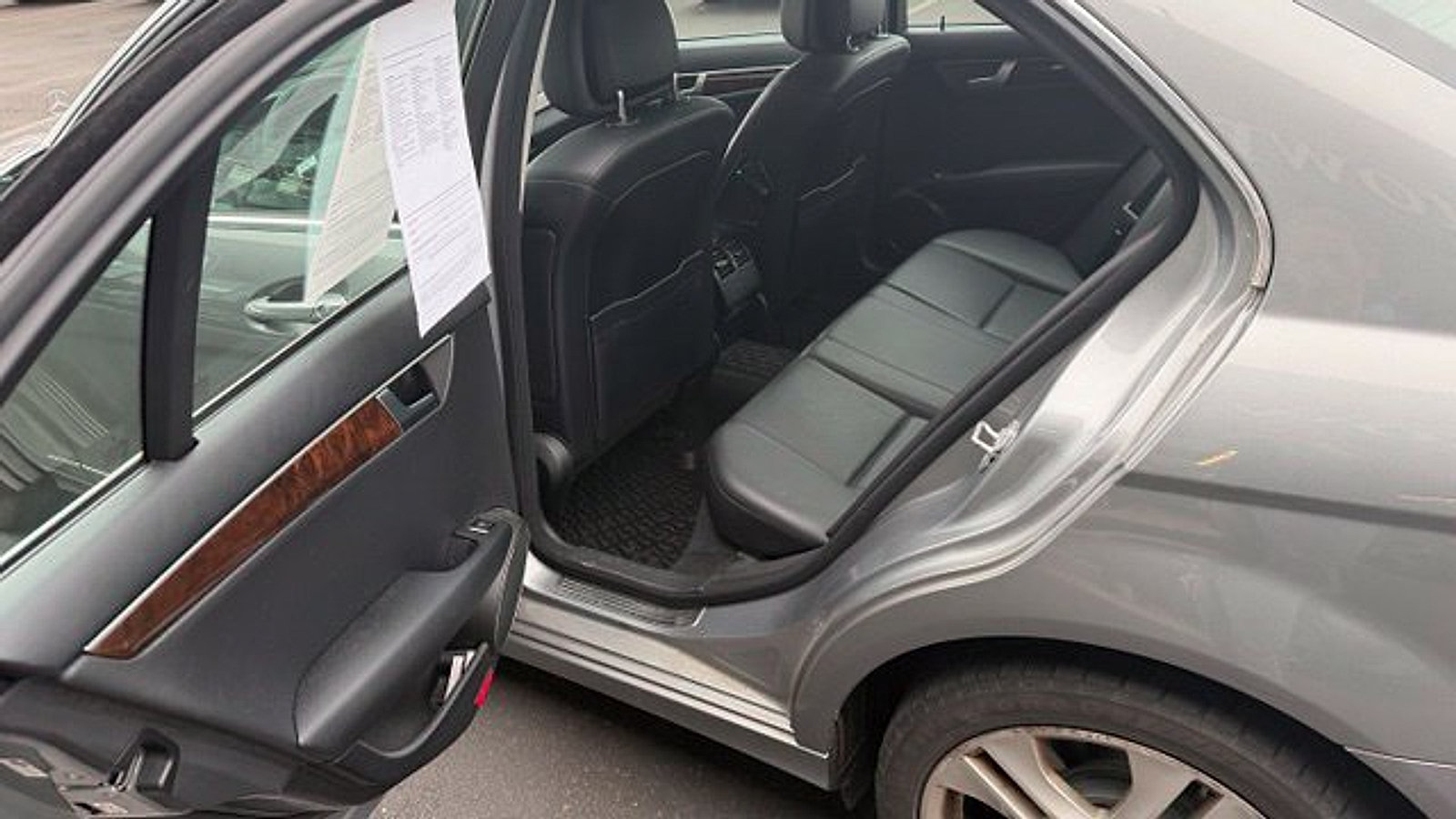 Used 2013 Mercedes-Benz C 300 4MATIC Sedan image 12