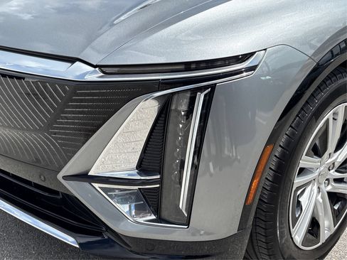 Certified 2024 Cadillac Lyriq Tech RWD image 16