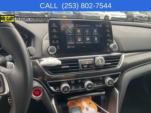 Used 2018 Honda Accord Sport image 12