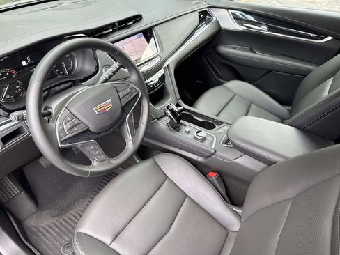 New 2025 Cadillac XT5 Premium Luxury w/ LPO, Floor Liner Package image 22