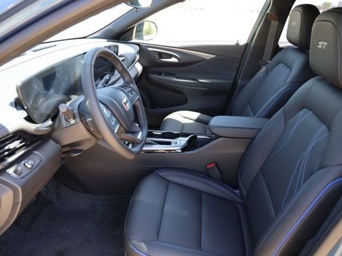 New 2026 Buick Envista Sport Touring w/ Convenience I Package FWD image 12
