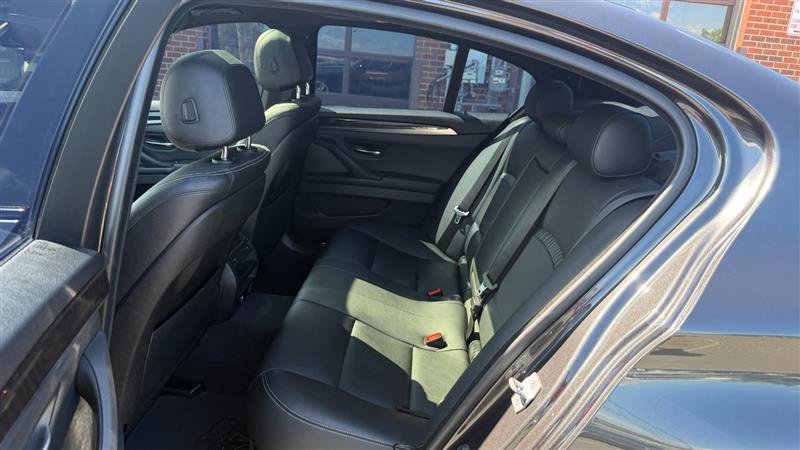 Used 2014 BMW 535i xDrive w/ M Sport Package AWD/4WD image 19