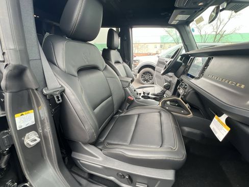 New 2025 Ford Bronco Badlands image 26