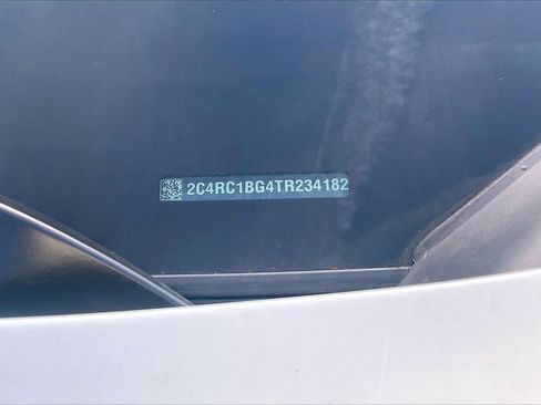 New 2026 Chrysler Pacifica Select image 37