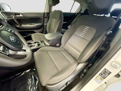 Used 2022 Kia Sportage LX w/ LX FWD Value Edition Package image 12