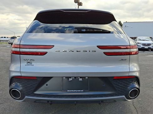 Used 2023 Genesis GV70 2.5T w/ Sport Prestige Package image 5