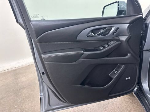 Used 2019 Chevrolet Traverse Premier AWD/4WD image 38