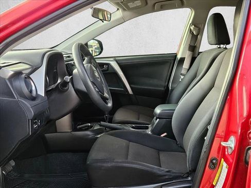 Used 2016 Toyota RAV4 LE FWD image 10