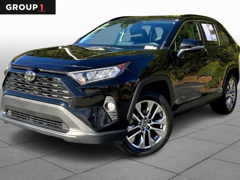Used 2020 Toyota RAV4 XLE Premium AWD/4WD image 1