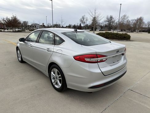 Used 2018 Ford Fusion SE image 27