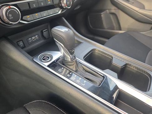 Used 2024 Nissan Sentra SV FWD image 12