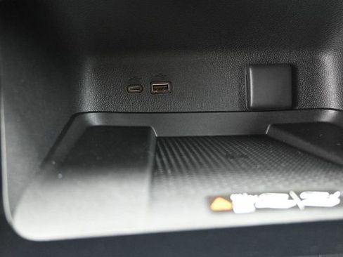 New 2026 Chevrolet Traverse LT image 35