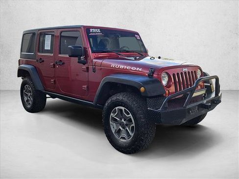 Used 2013 Jeep Wrangler Unlimited Rubicon w/ Connectivity Group AWD/4WD image 3