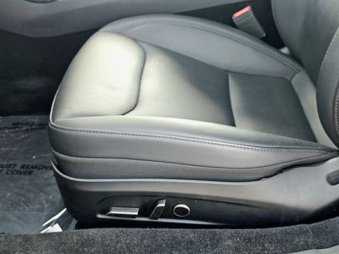 Used 2024 Tesla Model 3 Standard Range RWD image 18