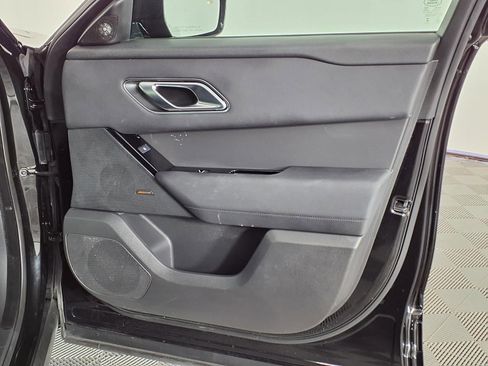 Used 2024 Land Rover Range Rover Velar Dynamic SE image 8