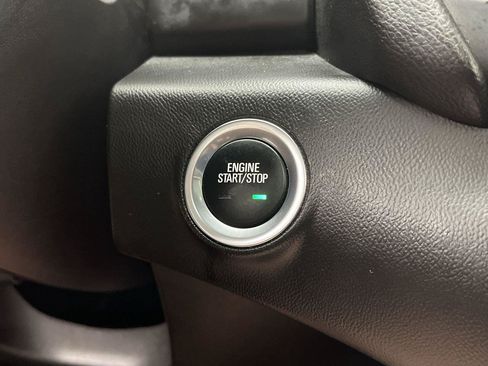 Certified 2024 GMC Terrain AT4 w/ Tech Package AWD/4WD image 20