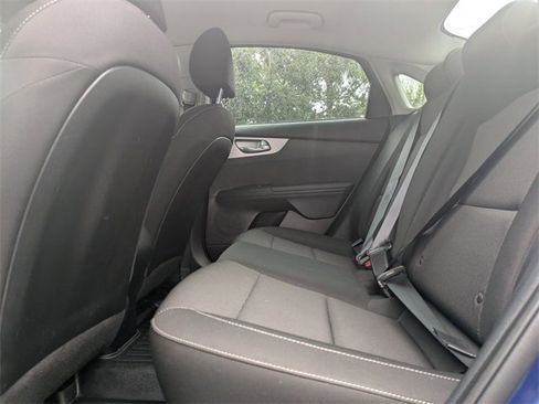 Used 2023 Kia Forte LXS w/ LXS Technology Package image 13