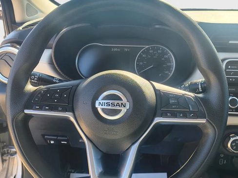 Used 2021 Nissan Versa SV image 8