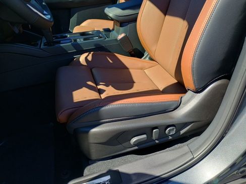 New 2026 Subaru Outback Touring image 10