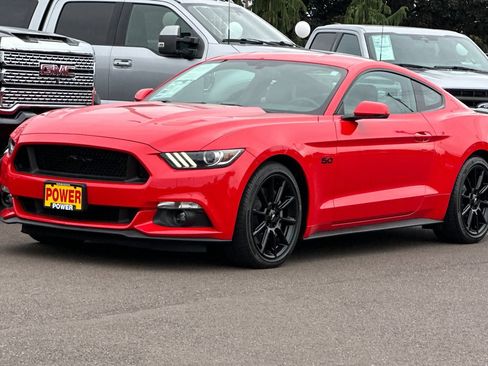 Used 2016 Ford Mustang GT Premium w/ Equipment Group 401A RWD image 8