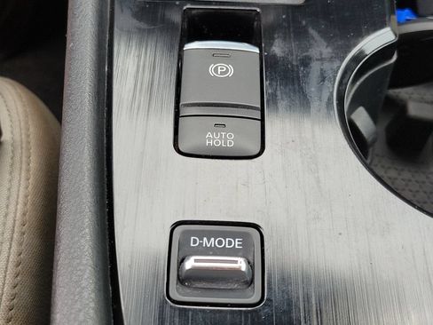 Used 2023 Nissan Rogue SV FWD image 29
