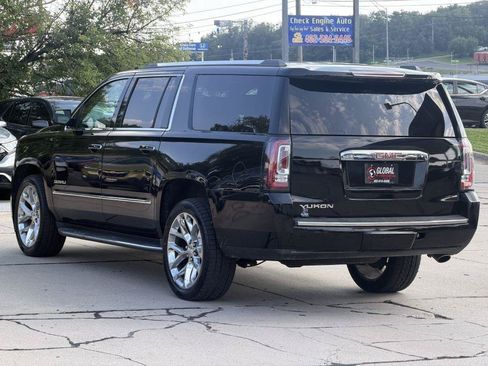 Used 2017 GMC Yukon XL Denali w/ Open Road Package AWD/4WD image 5