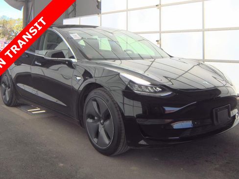 Used 2020 Tesla Model 3 Standard Range Plus image 1