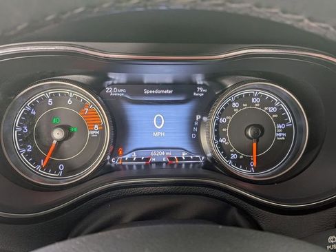 Used 2019 Jeep Cherokee Trailhawk w/ Cold Weather Group AWD/4WD image 22